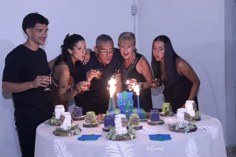 Embajadores celebr� sus 20 a�os con una gran cena